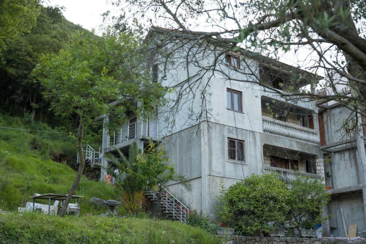 בודווה Guest House Zuber מראה חיצוני תמונה